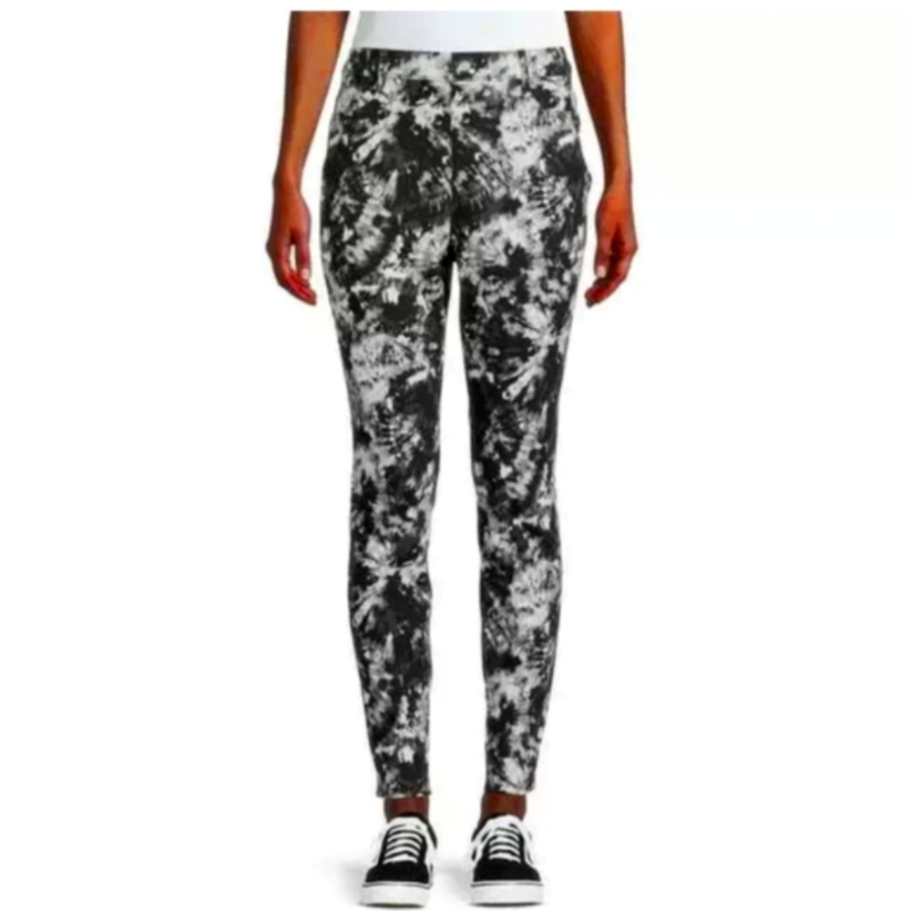 Time and Tru High Rise Stretch Jeggings. NWT. Size Large 12-14